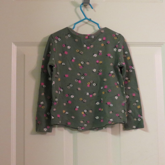 Toddler Old Navy long-sleeve tee - Picture 3 of 3